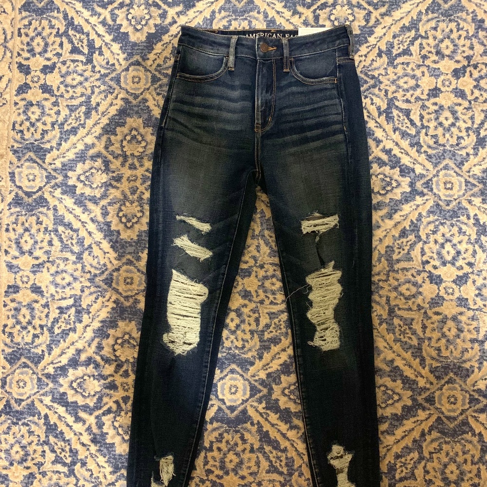 NWT American Eagle High Rise Jegging Distressed